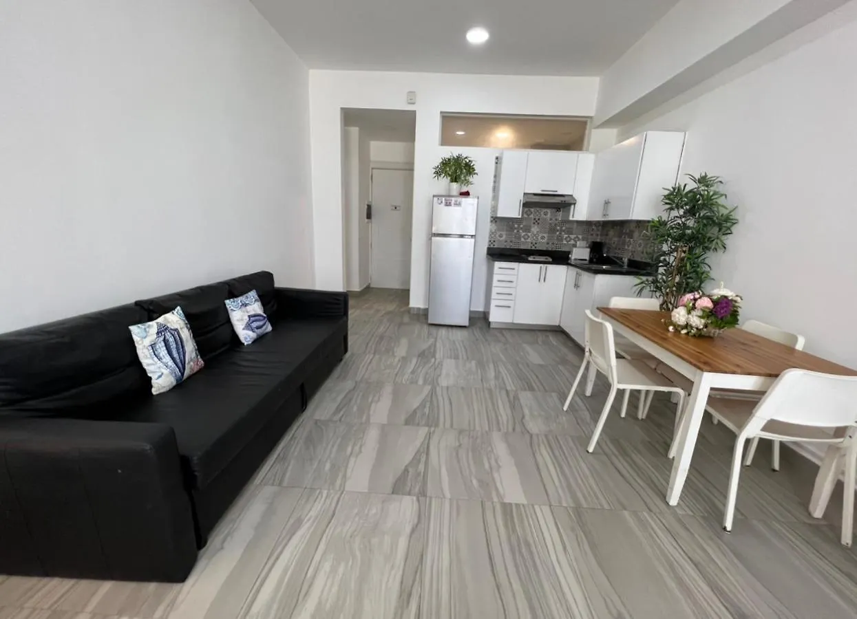 Vacation Studios With Rooftop Pool, Beach Club, Spa, Restaurants - Ducassi Collection - Playa Los Corales location